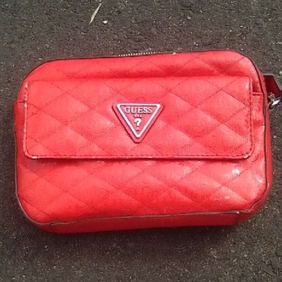 G by Guess Red Quilted Shoulder Bag - Picture 1 of 6